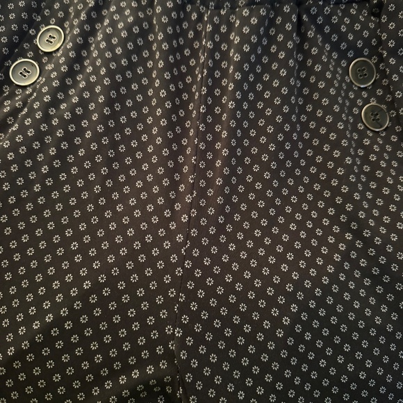 Robert Louis - Black with white design soft flow slacks - Picture 2 of 3